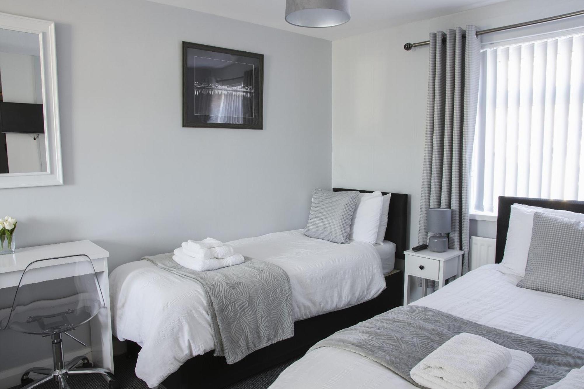 Bishop Gate Bnb Londonderry Bagian luar foto