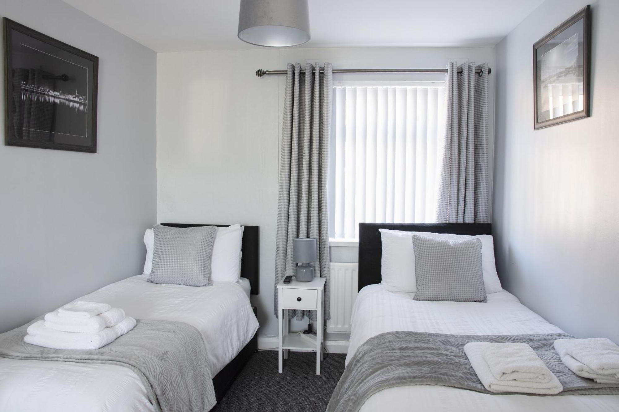 Bishop Gate Bnb Londonderry Bagian luar foto