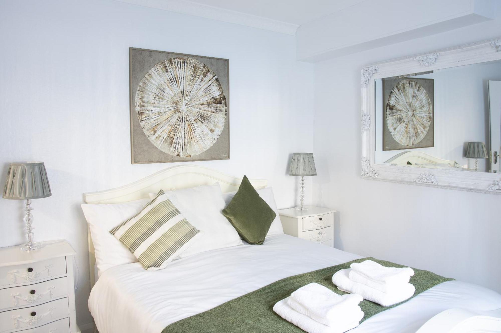 Bishop Gate Bnb Londonderry Bagian luar foto
