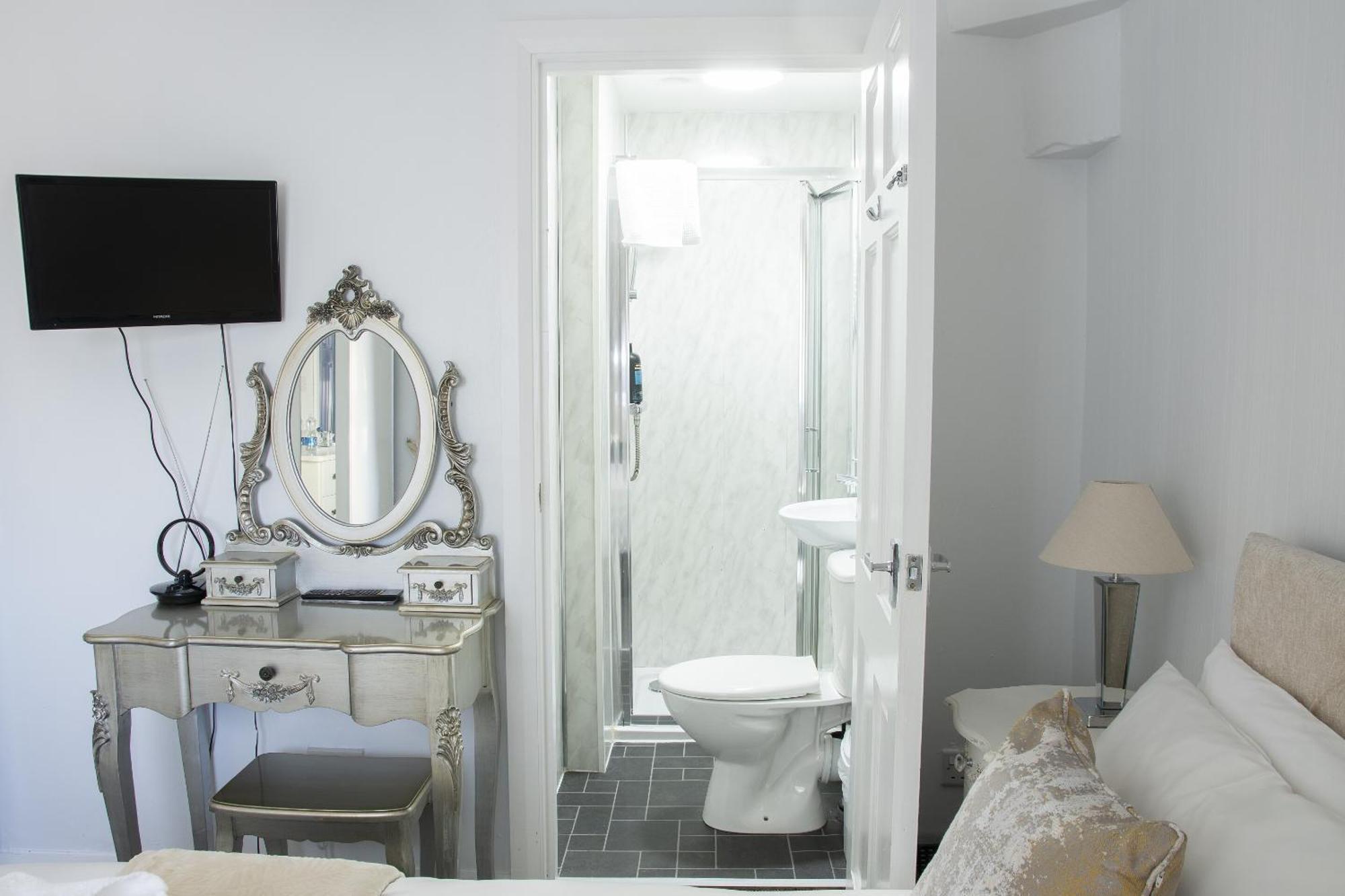 Bishop Gate Bnb Londonderry Bagian luar foto