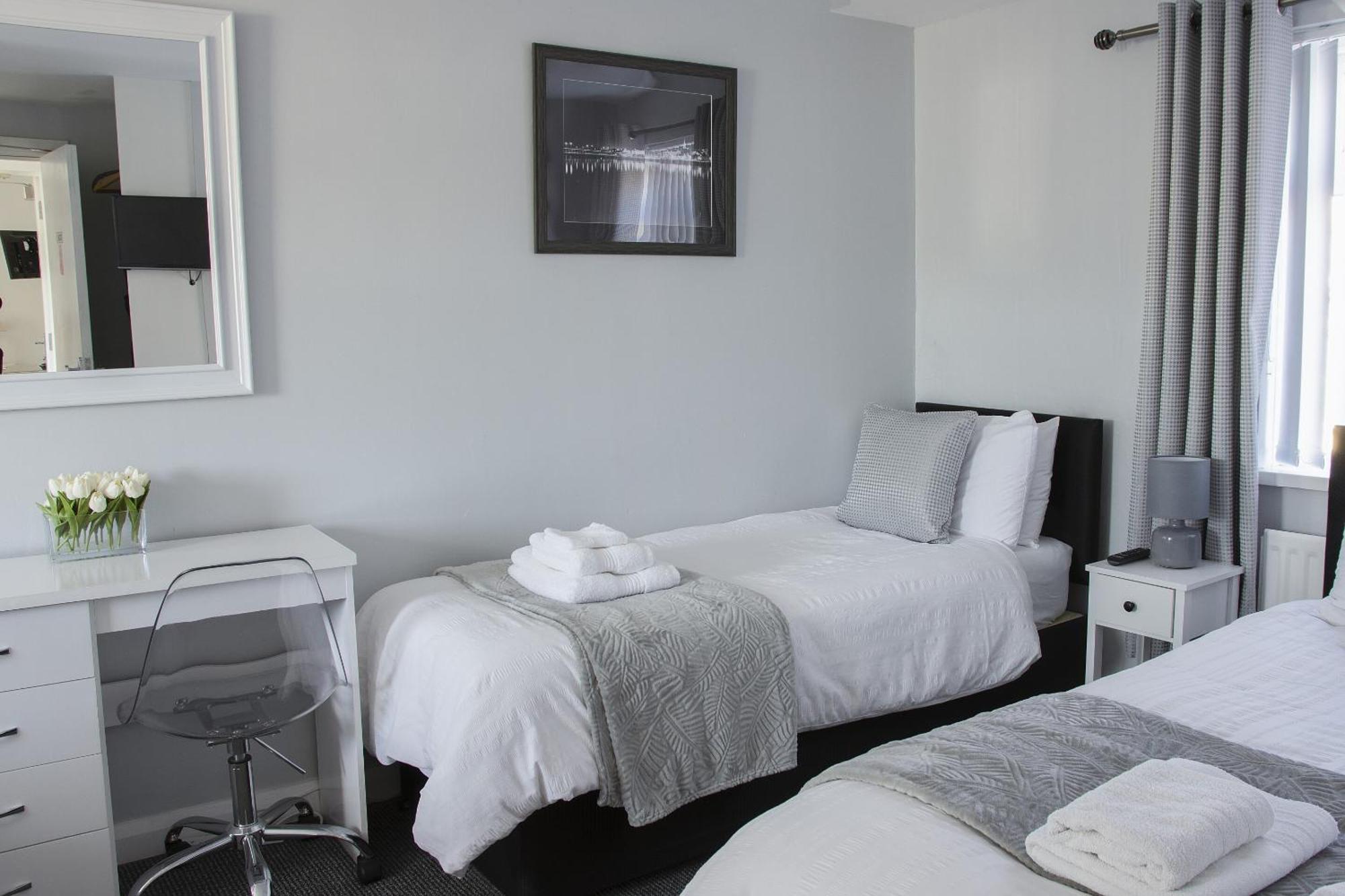 Bishop Gate Bnb Londonderry Bagian luar foto